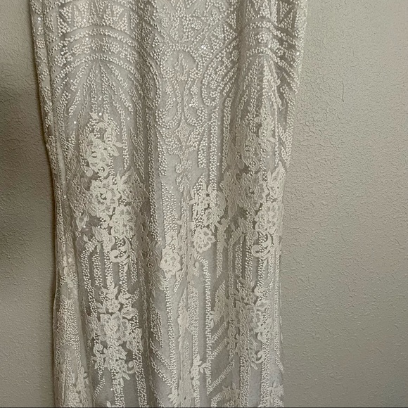 Ines de Santo wedding gown - Picture 5 of 11